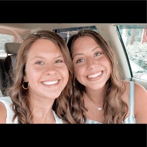 Meet your Posher, Isabella